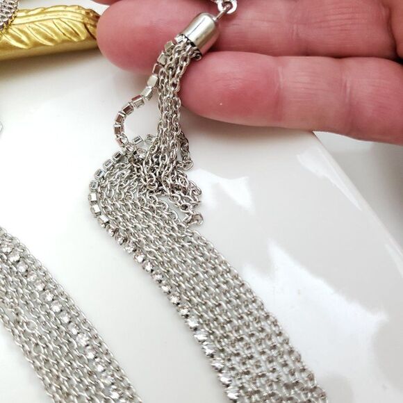 New! Zara Night Out Siler Tassel Post Earrings - Picture 3 of 13